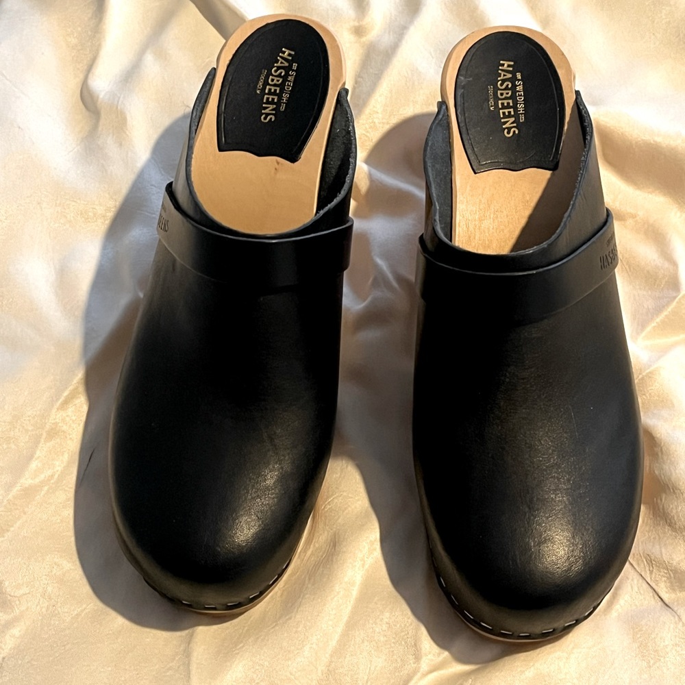 Swedish Hasbeens Louise Clog in Black. EU size 41. New without box.